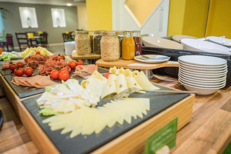 Manchester West, An Ihg 3* Salford (Greater Manchester)